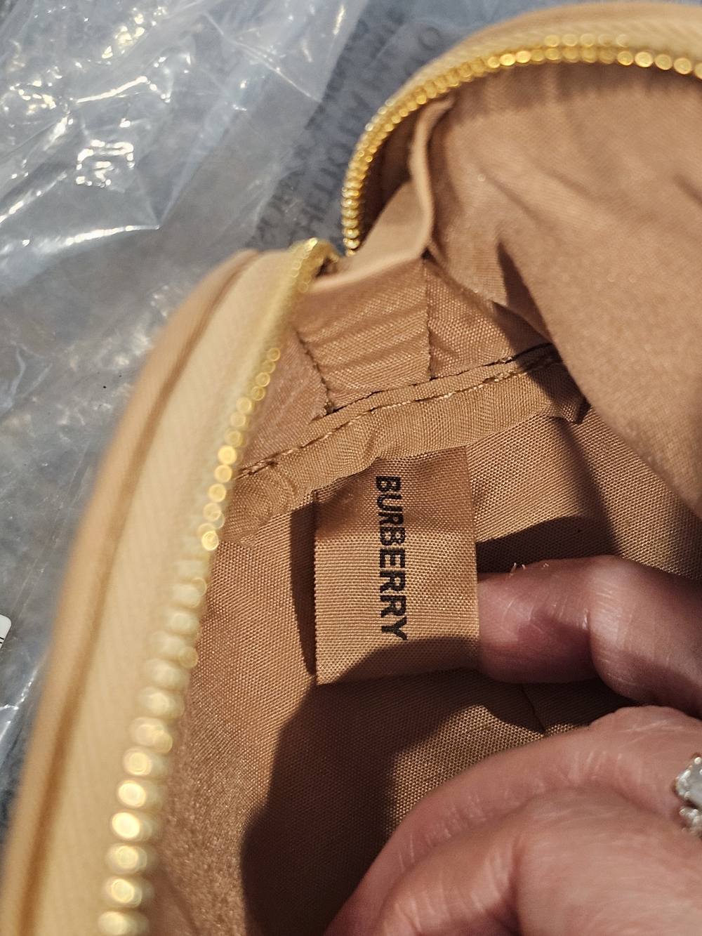 Burberry Tan Clutch with Gold Crosbody Chain Added NWOT - Picture 4 of 16
